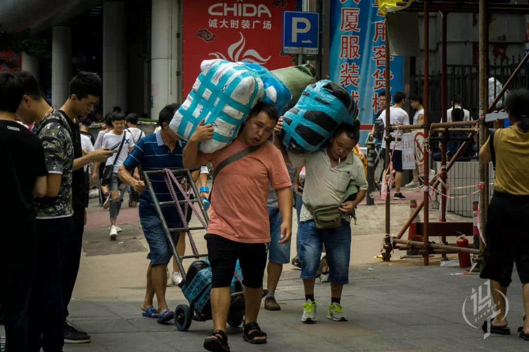 在沒有雙十一的年代，十三行就是每個廣州人的淘寶天堂