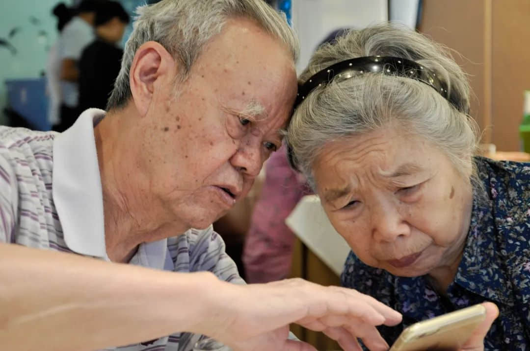 與其嘲笑上海“人設(shè)”崩塌，廣州人不如未雨綢繆