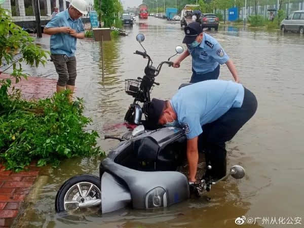 廣州竟有家長(zhǎng)打12345鬧爆氣象局，只因停課卻沒(méi)有暴雨？