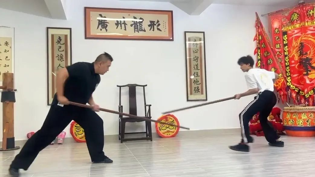 電影里傳統(tǒng)武術以一打十，擂臺上卻總輸給現(xiàn)代搏擊？