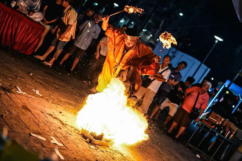 《破·地獄》破紀(jì)錄：傳統(tǒng)廣東葬儀是迷信or風(fēng)俗？